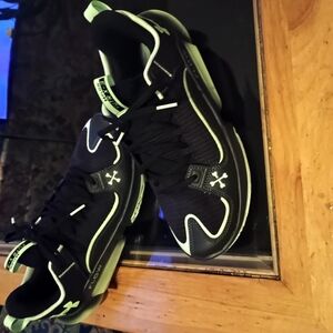 Under Armour Black and Green Athletic Shoes